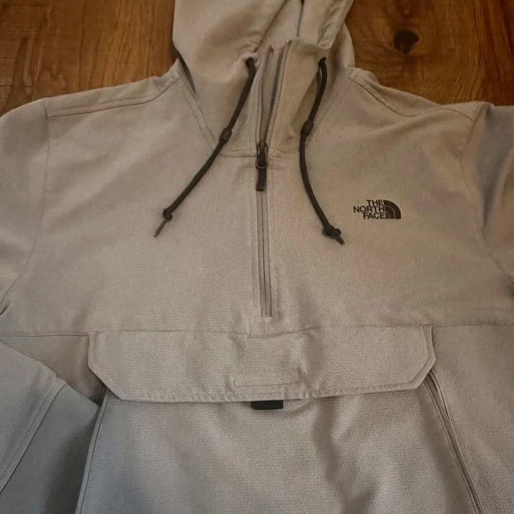 The North Face Tekno Ridge Men’s 1/4 Zip Pullover Activewear